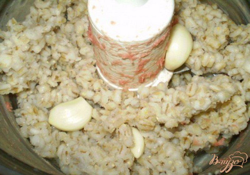 Фото приготовление рецепта: Котлеты из телятины с перловкой шаг №3