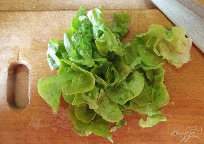 Фото приготовление рецепта: Салат из огурца с фетой «Праздничный» шаг №4