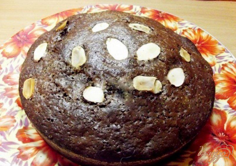 Фото приготовление рецепта: Шоколадный пирог пропитанный  baileys шаг №6