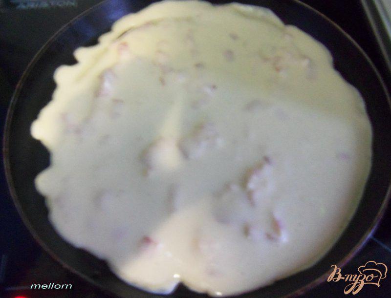 Фото приготовление рецепта: Блины сырные с беконом шаг №3