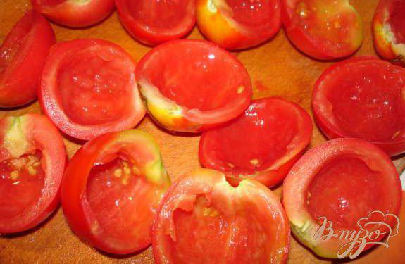 Фото приготовление рецепта: Фаршированные помидоры шаг №2