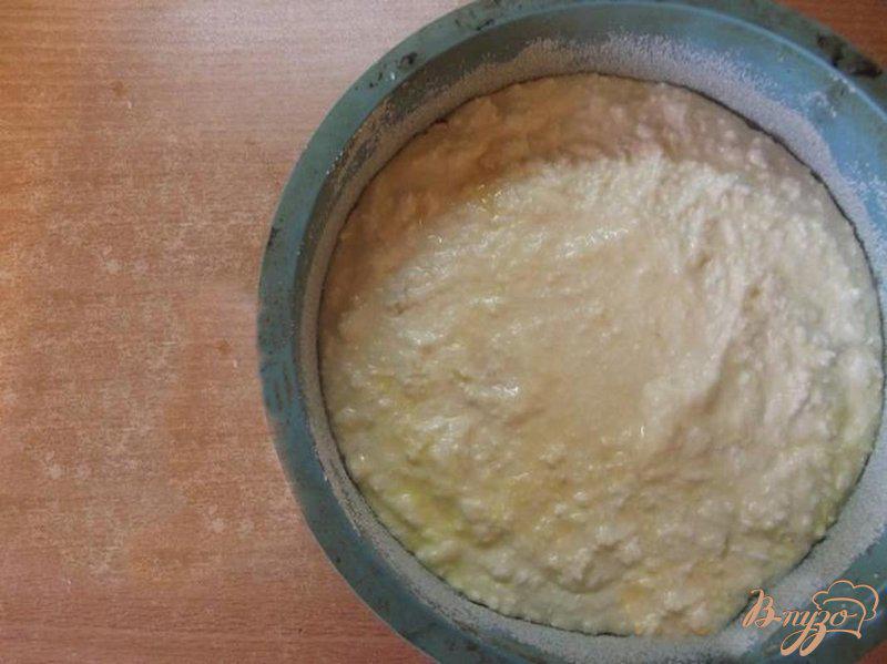 Фото приготовление рецепта: Творожная запеканка с грушей и медом шаг №6
