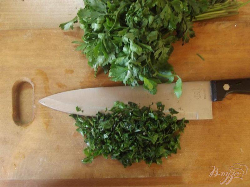 Фото приготовление рецепта: Французский салат из зелени шаг №2