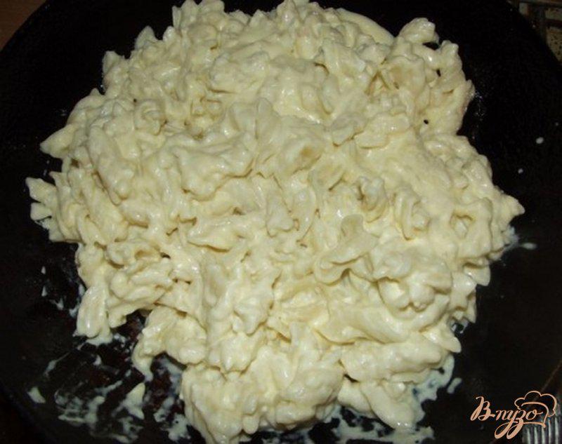Фото приготовление рецепта: Запеканка из макарон на молоке шаг №8