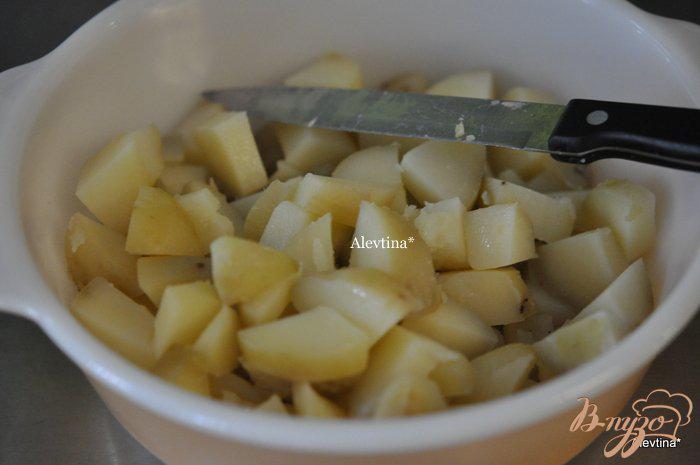 Фото приготовление рецепта: Средиземноморский  картофельный салат шаг №3