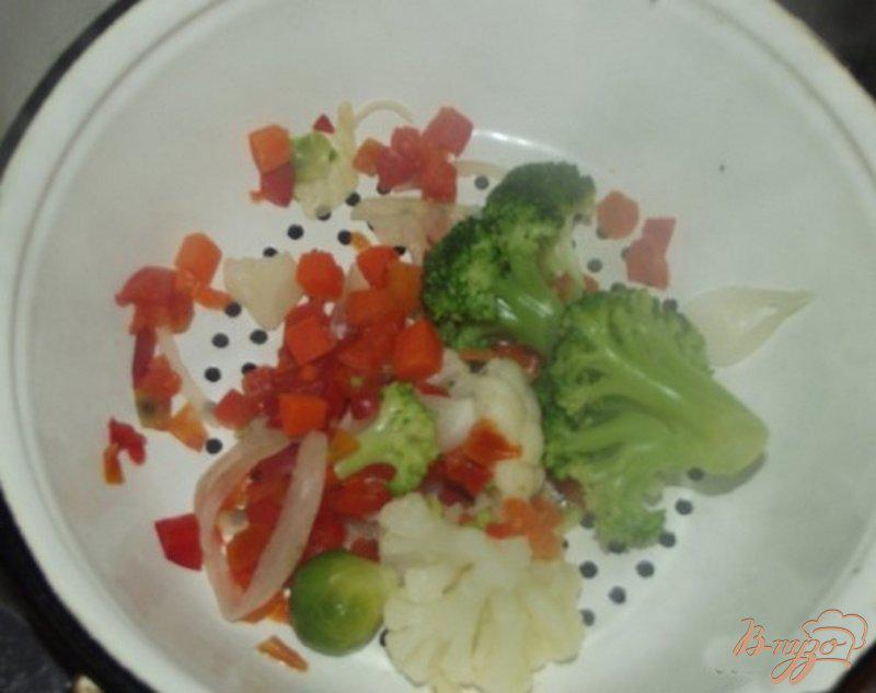 Фото приготовление рецепта: Лаваш с овощами и сыром шаг №7