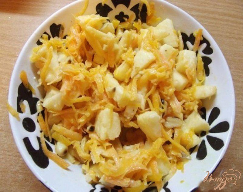 Фото приготовление рецепта: Салат из тыквы с арахисом шаг №8