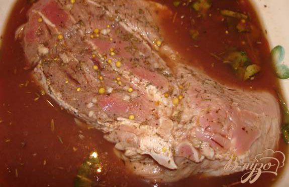Фото приготовление рецепта: Запеченая свинина с вишней шаг №2