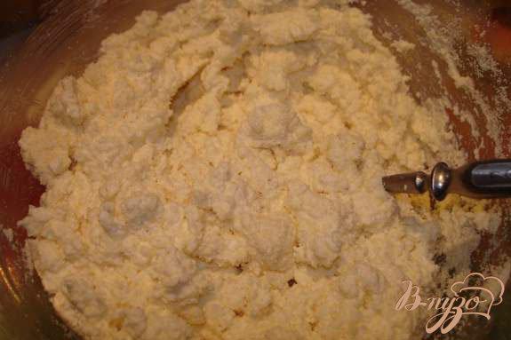 Фото приготовление рецепта: Печеные сырники с шоколадом шаг №1