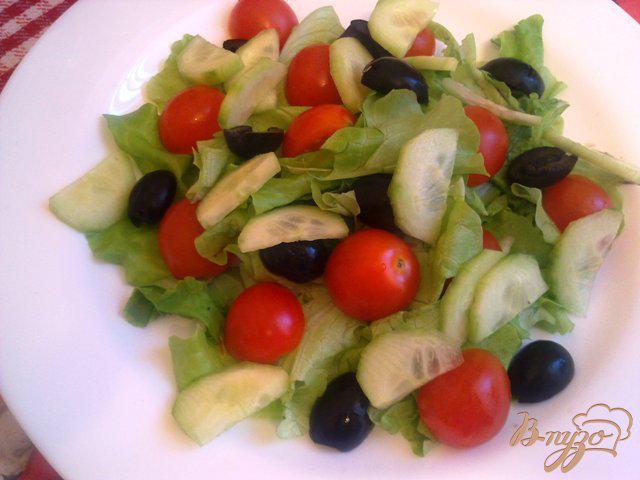 Фото приготовление рецепта: Теплый салат с омлетом шаг №7