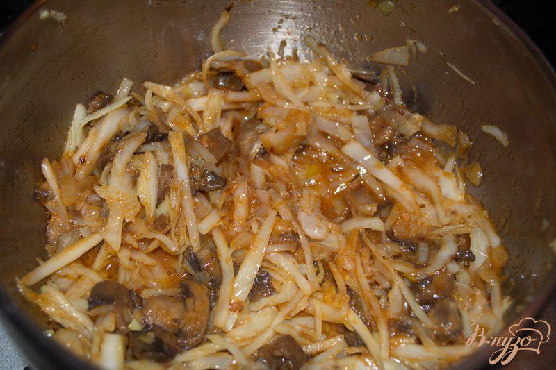 Фото приготовление рецепта: Солянка грибная без картошки шаг №8