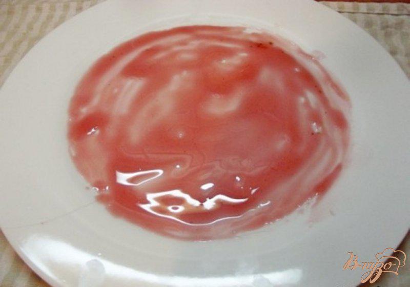 Фото приготовление рецепта: Блинчики в ягодном сиропе шаг №8