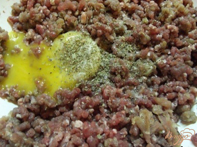 Фото приготовление рецепта: Зразы с яйцом шаг №2