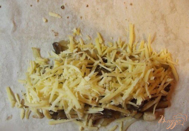Фото приготовление рецепта: Куриная шаурма с картофелем и грибами шаг №8