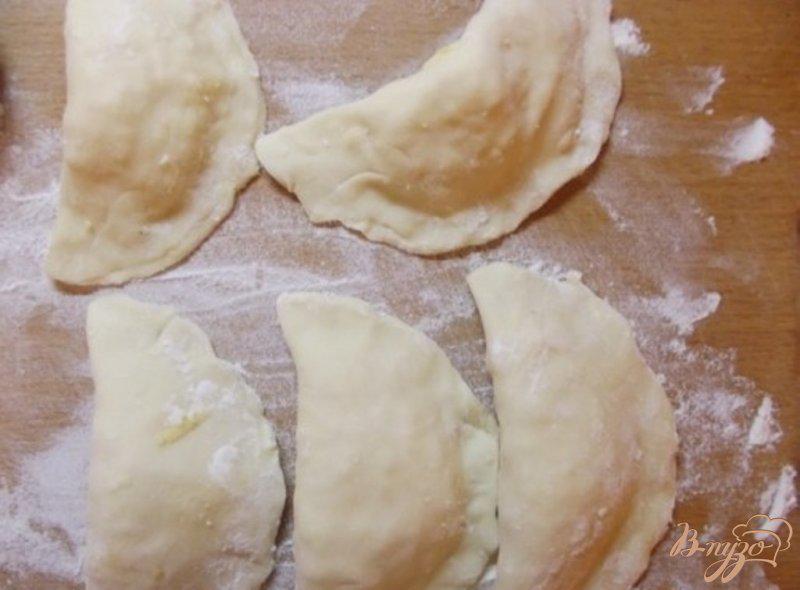 Фото приготовление рецепта: Сырные вареники с брынзой шаг №7