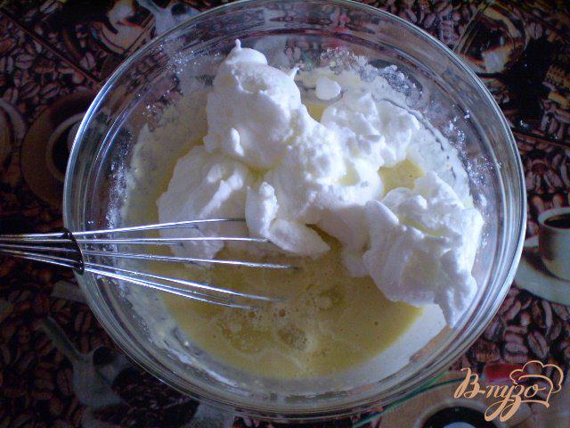 Фото приготовление рецепта: Оладьи молочные с лимоном шаг №6