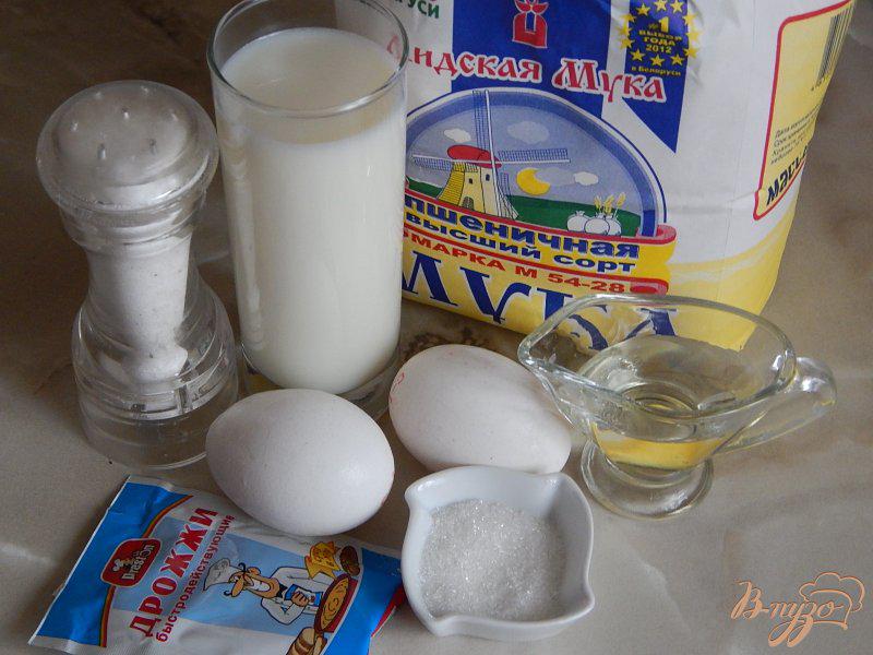 Фото приготовление рецепта: Молочный хлеб на куриных яйцах шаг №1
