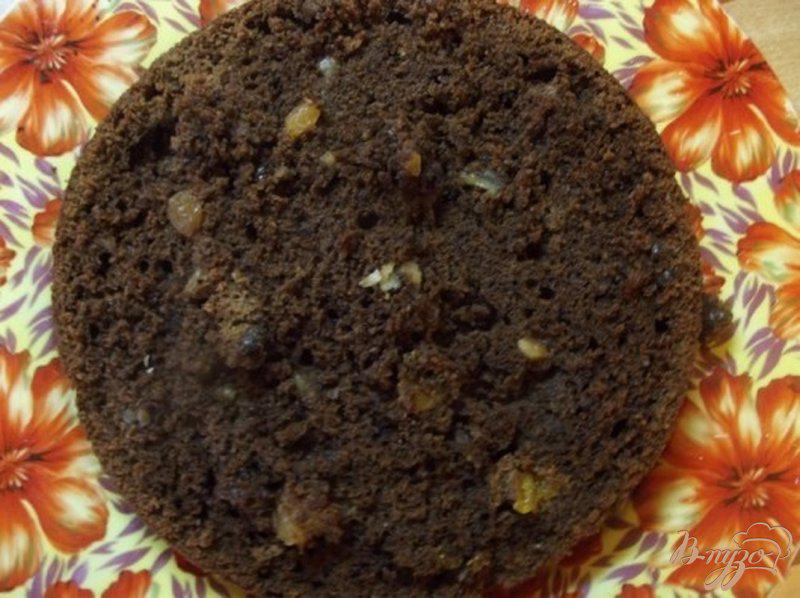 Фото приготовление рецепта: Шоколадный кекс с сухофруктами шаг №10