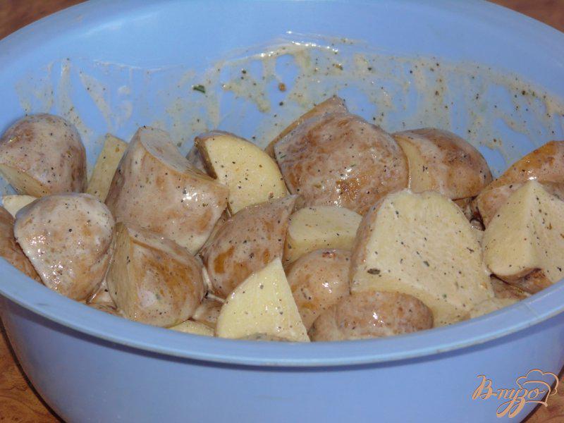 Фото приготовление рецепта: Запеченный картофель со специями шаг №2