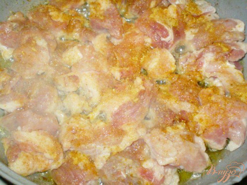 Фото приготовление рецепта: Пшенка со свининой в горшочках шаг №4