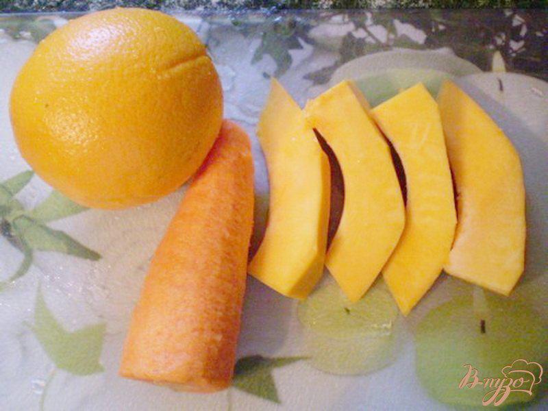 Фото приготовление рецепта: Сок тыквенно-морковно-апельсиновый шаг №1