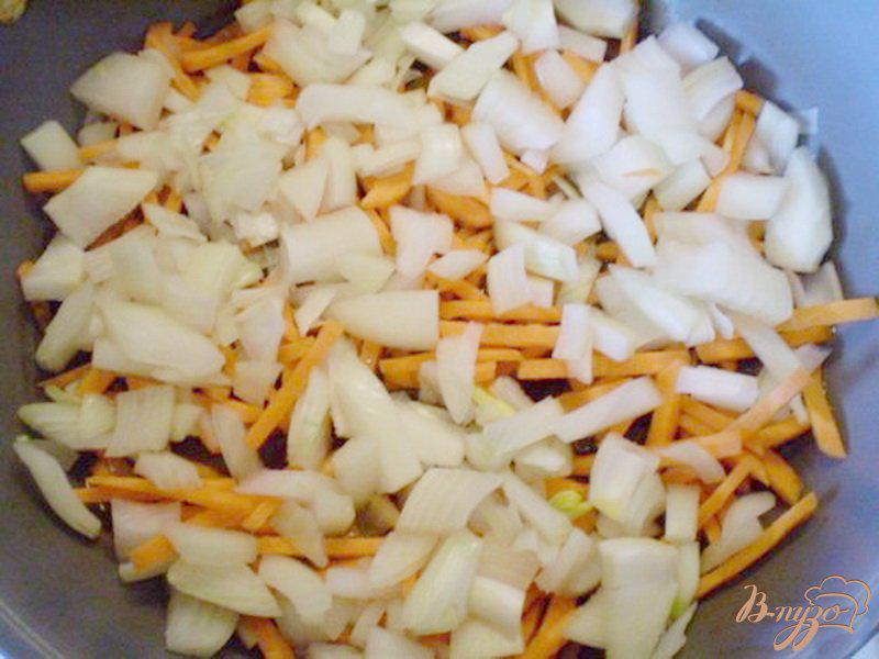 Фото приготовление рецепта: Суп картофельный с кукурузной крупой шаг №2