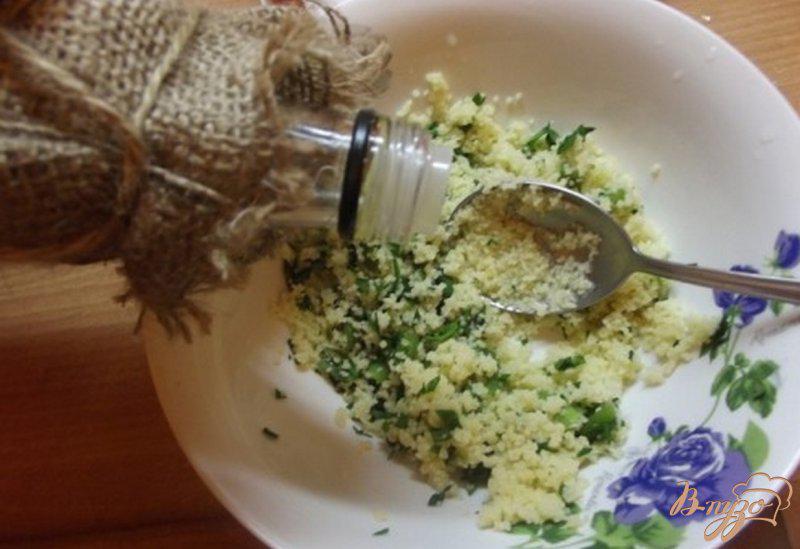 Фото приготовление рецепта: Салат из кус-кус и шпината шаг №7