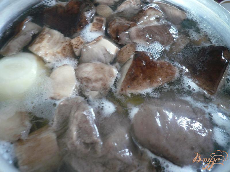 Фото приготовление рецепта: Суп-пюре из грибов и картофеля шаг №5