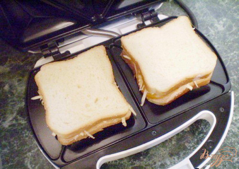 Фото приготовление рецепта: Сэндвич с мясным паштетом шаг №5