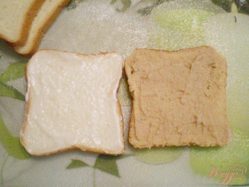 Фото приготовление рецепта: Сэндвич с мясным паштетом шаг №2