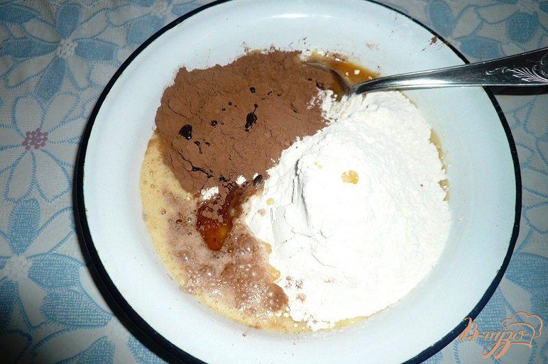 Фото приготовление рецепта: Шоколадный кекс с тыквой шаг №2