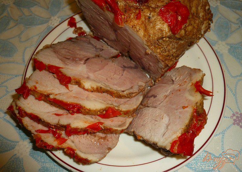 Фото приготовление рецепта: Свинина запеченная с болгарским перцем шаг №9
