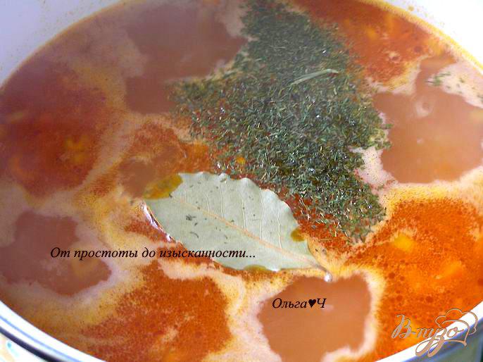 Фото приготовление рецепта: Томатно-гороховый суп шаг №5