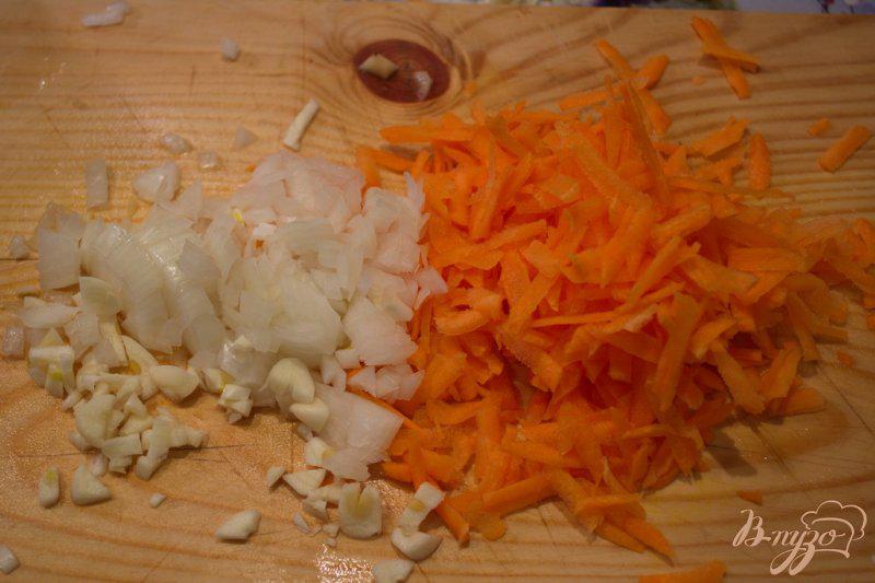 Фото приготовление рецепта: Жаркое с капустой и курицей в горшочке шаг №6
