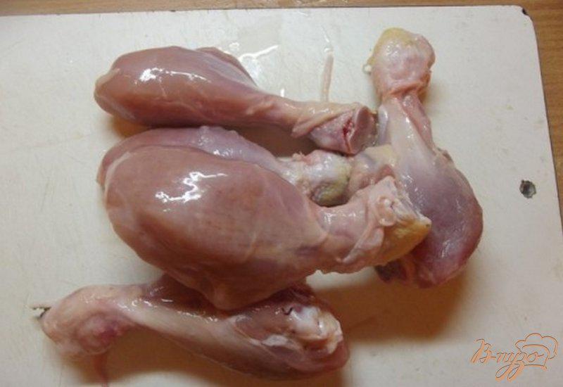 Фото приготовление рецепта: Курица в тесте с грибами шаг №1