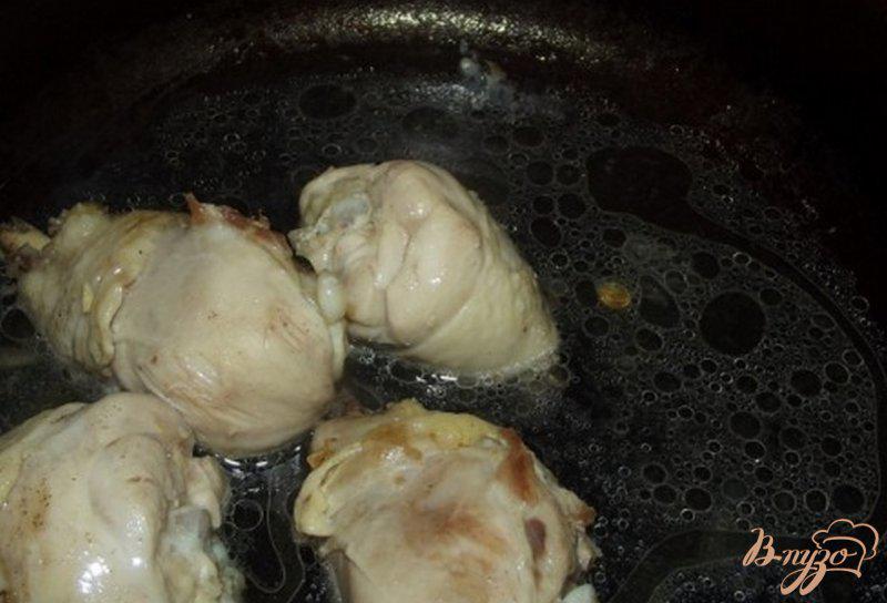 Фото приготовление рецепта: Рагу с куриными голенями шаг №4