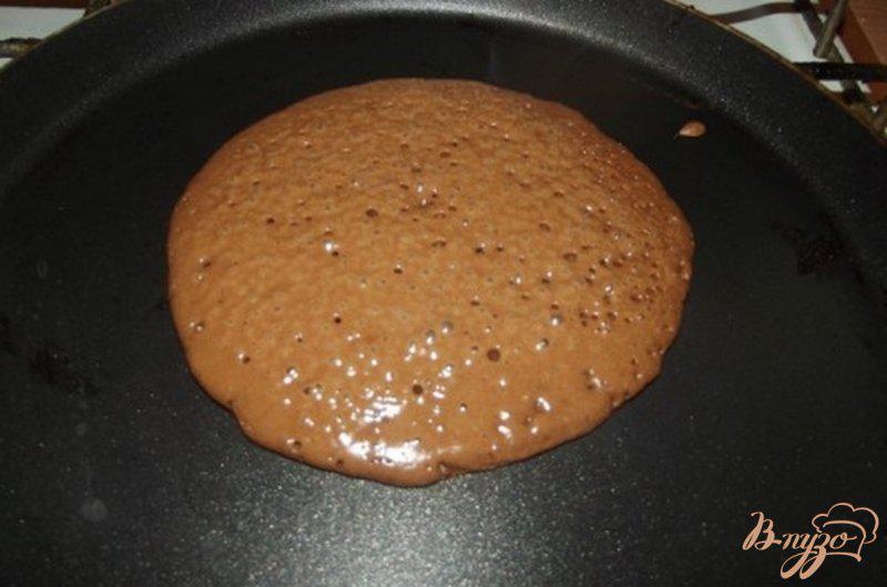 Фото приготовление рецепта: Шоколадные оладушки шаг №3
