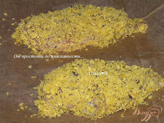 Фото приготовление рецепта: Куриные грудки в хрустящей панировке шаг №3