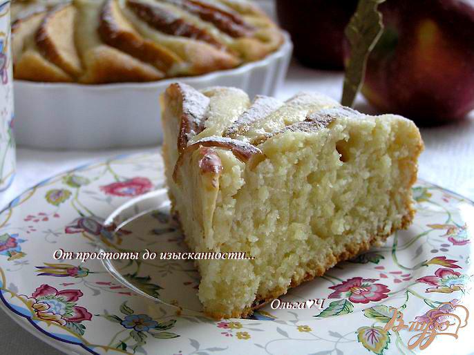 Фото приготовление рецепта: Яблочный пирог на кефире шаг №6