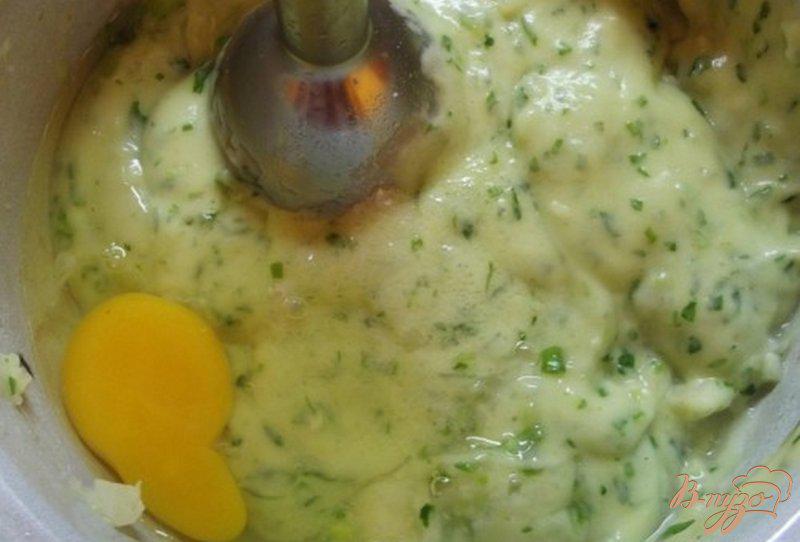 Фото приготовление рецепта: Картофельное пюре на мясном бульоне с зеленью шаг №3