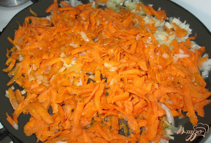 Фото приготовление рецепта: Салат из редьки с курицей шаг №3