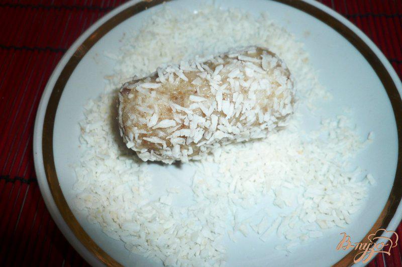 Фото приготовление рецепта: Пироженки кокосовые шаг №7