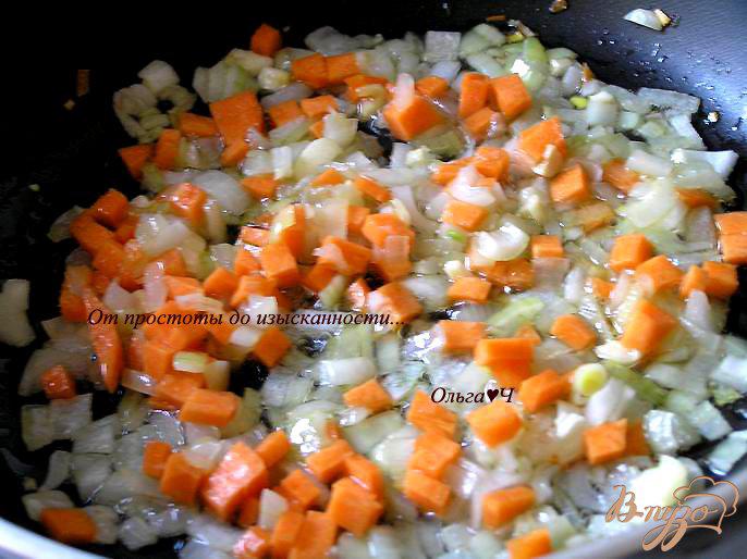 Фото приготовление рецепта: Чечевица, томленная с овощами шаг №2