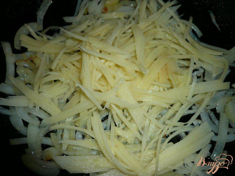 Фото приготовление рецепта: Конвертики из лаваша для любителей картошечки шаг №4