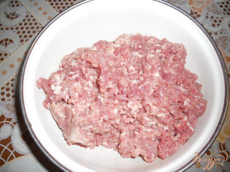 Фото приготовление рецепта: Пельмени мясные, замороженный полуфабрикат шаг №2