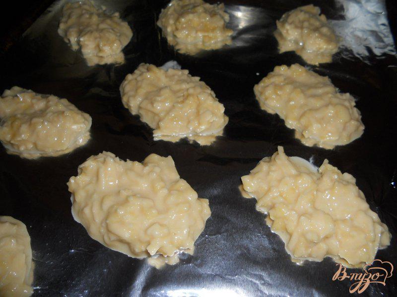Фото приготовление рецепта: Домашнее сырное печенье шаг №7