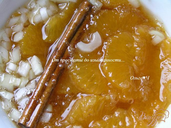 Фото приготовление рецепта: Индоутка в апельсинах и белом вине с мандариновым чатни (в мультиварке) шаг №5