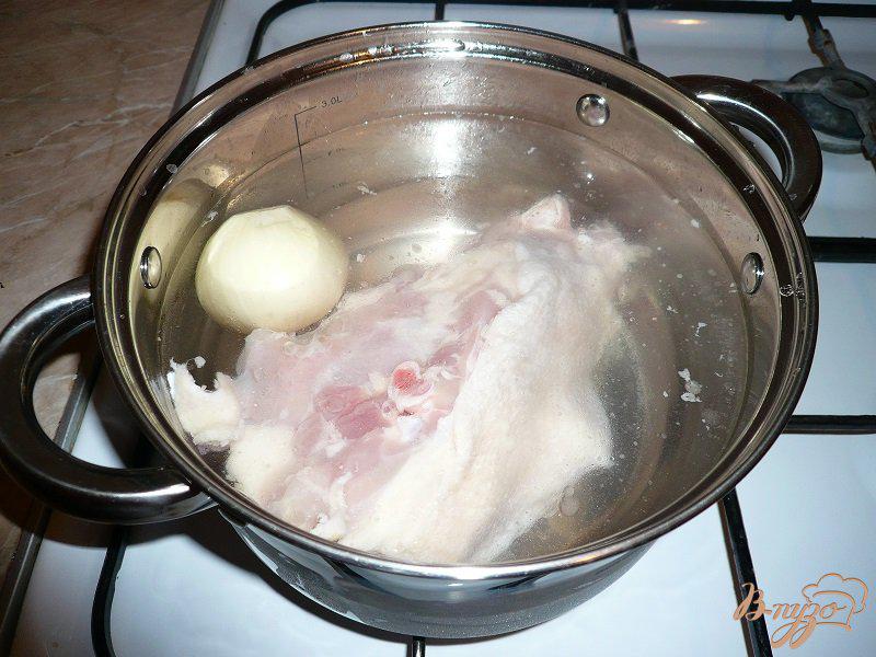 Фото приготовление рецепта: Суп с капустой и рисом шаг №1