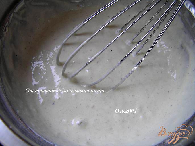 Фото приготовление рецепта: Чернично-фасолевые оладьи шаг №3