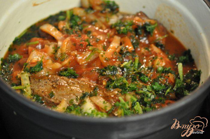 Фото приготовление рецепта: Жаркое в томатном соусе с белой фасолью шаг №3